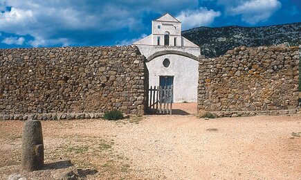 Chiesa di San Pietro a Golgo